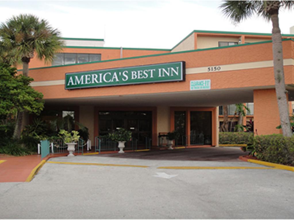 Red Lion Hotel Orlando Lake Buena Vista South- Near Disney Kissimmee Exterior photo